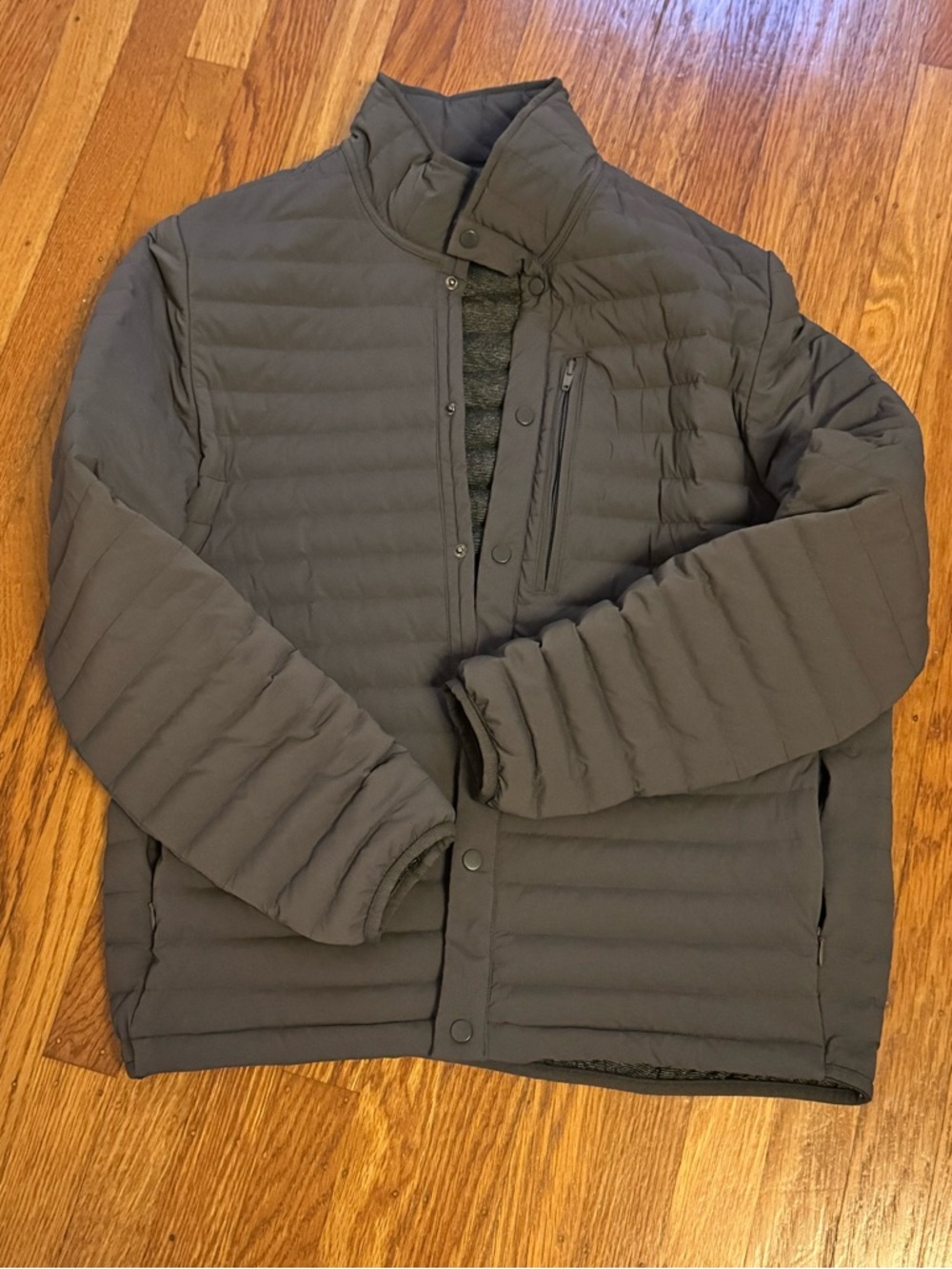 Like New - Men's Responsible Down Quilted Jacket in Carbon Grey M